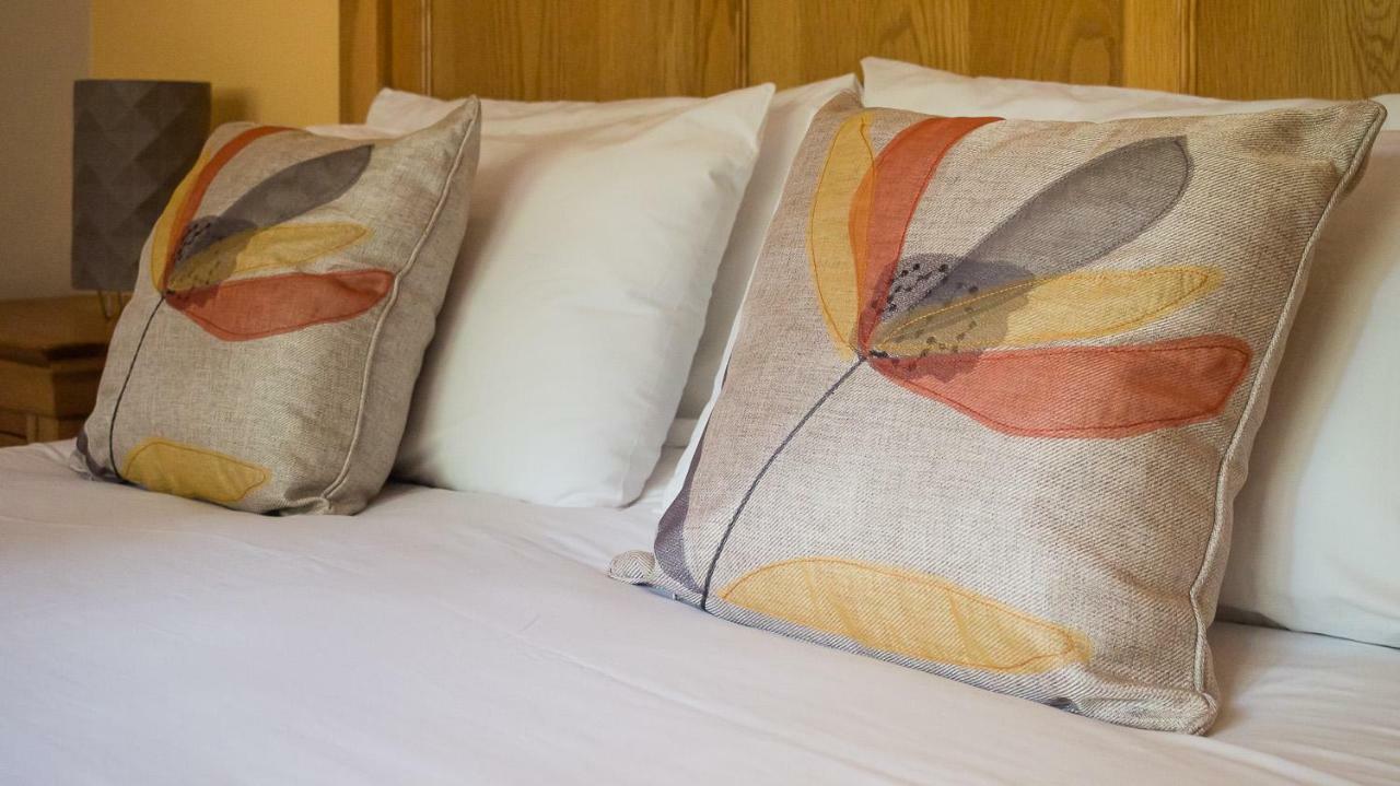 Otterburn Bed & Breakfast สตรอนเทียน ภายนอก รูปภาพ