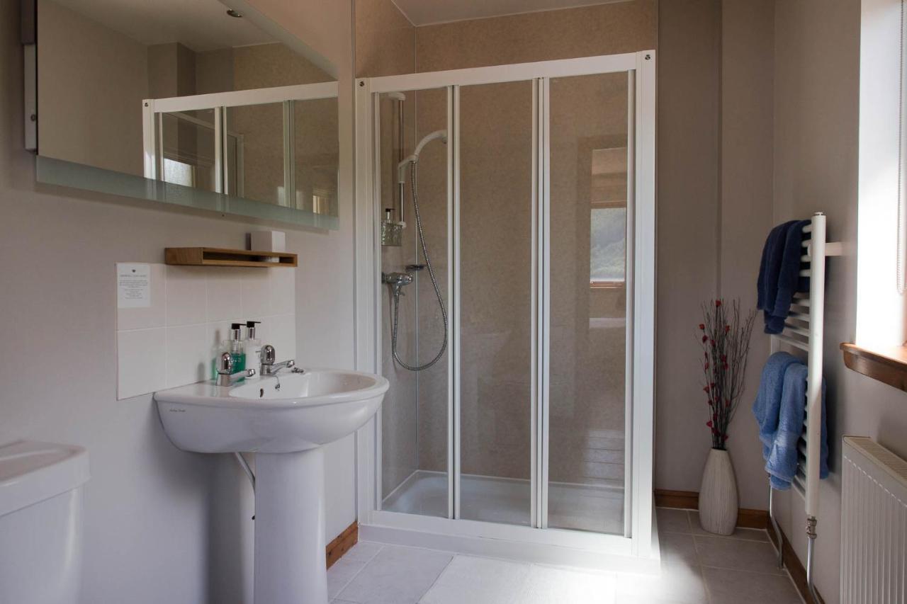 Otterburn Bed & Breakfast สตรอนเทียน ภายนอก รูปภาพ